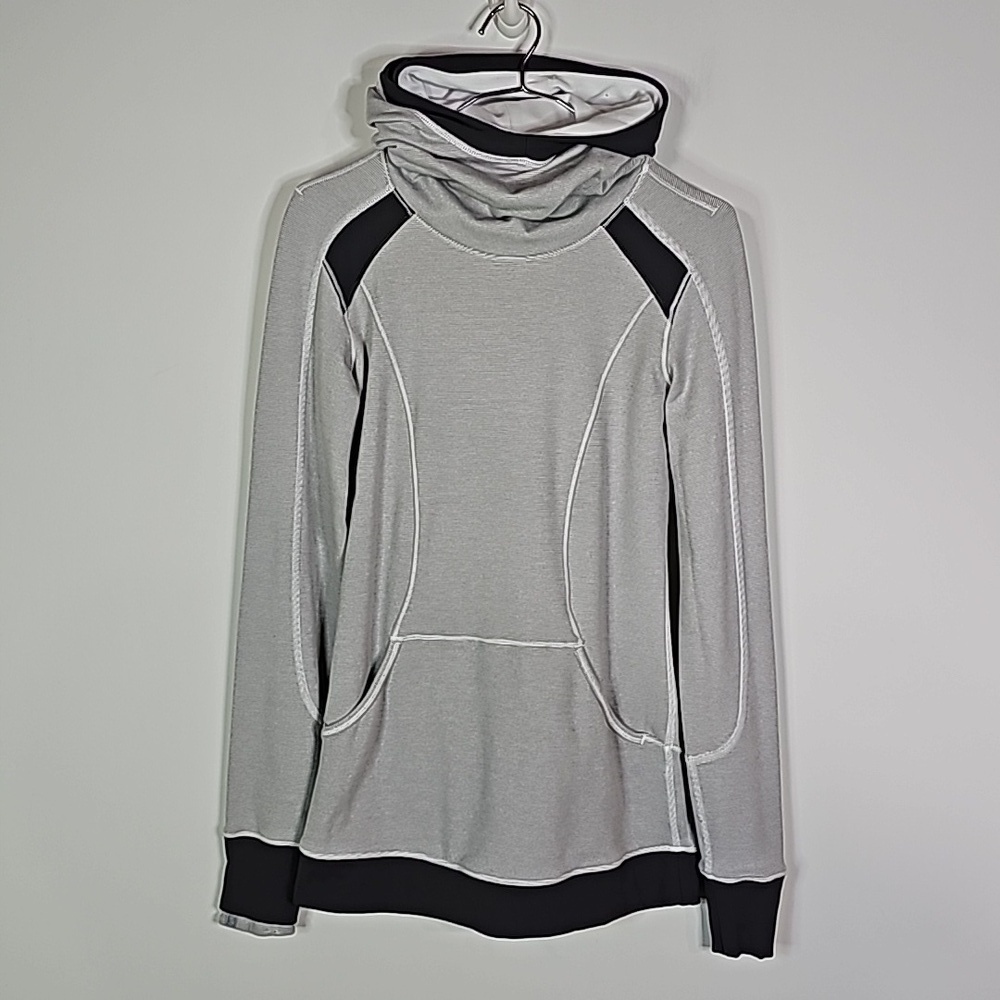 Lululemon heathered gray size 4 base runner hoodie